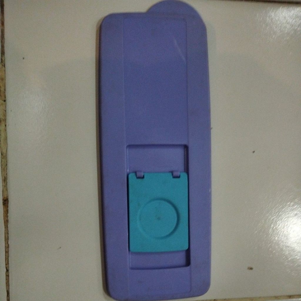 tutup ice tray tupperware