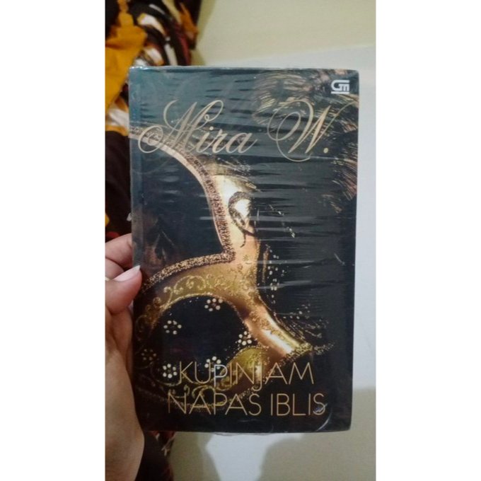 KUPINJAM NAPAS IBLIS BY MIRA W
