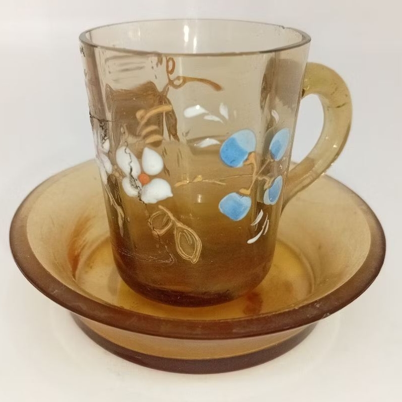 Miniatur Set Cangkir & Tatakan Gelas Antik Motif Bunga Kaca Amber