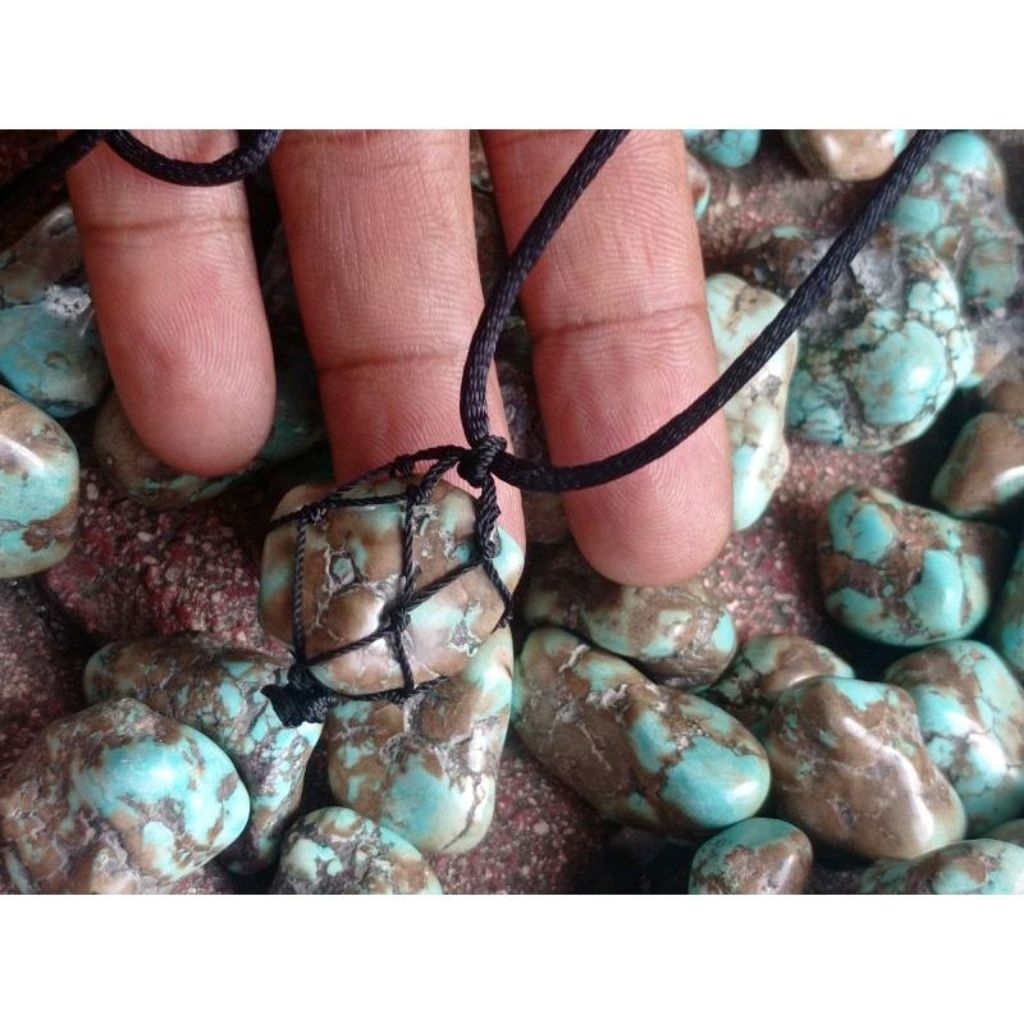 kalung tali hitam batu pirus natural bongkahan tibet tunggal