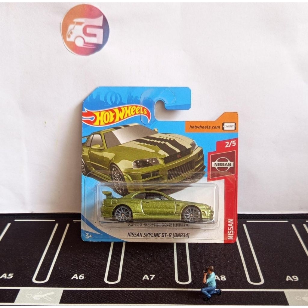 Hot wheels nissan skyline GT-R R34 hijau short card