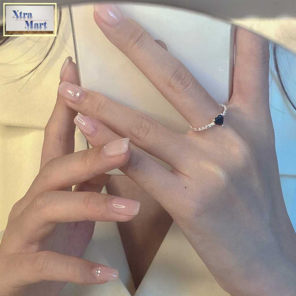 XM - Cincin Fashion Wanita Twisted Ring Batu Hitam Cincin Fashion Aesthetic