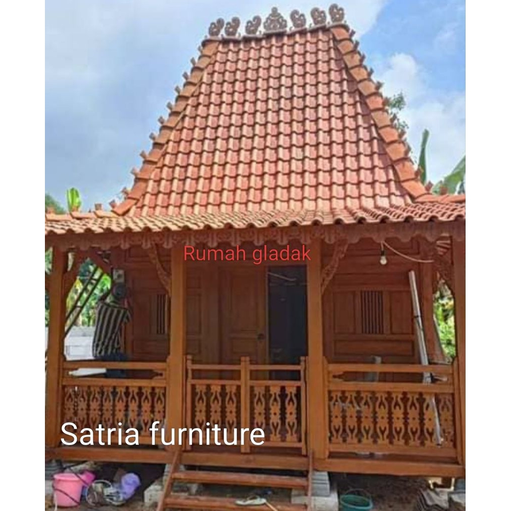Rumah kayu gladak, pendopo joglo, rumah lumbung vila  asli kayu jati pengrajin jepara jawa tengah
