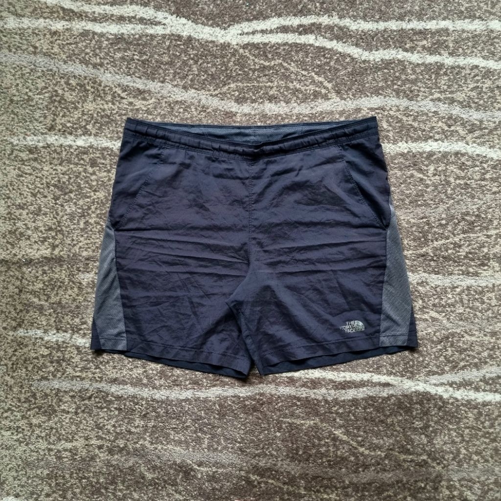 Celana Pendek The North Face