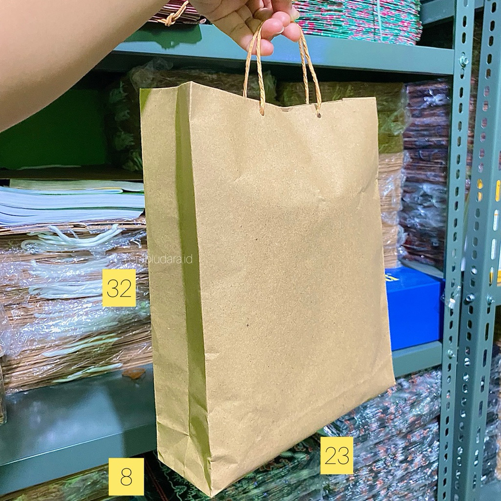 

Paperbag isi 1 lusin (12 tas) ukuran 32x23 coklat polos medium