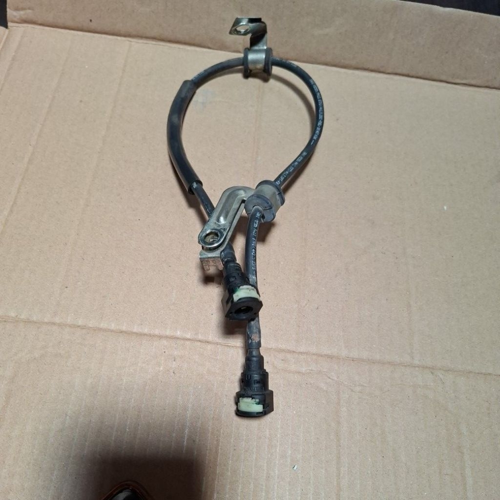 selang injector Genio Beat new Beat deluxe selang bensin injeksi genio beat new beat deluxe KOJ