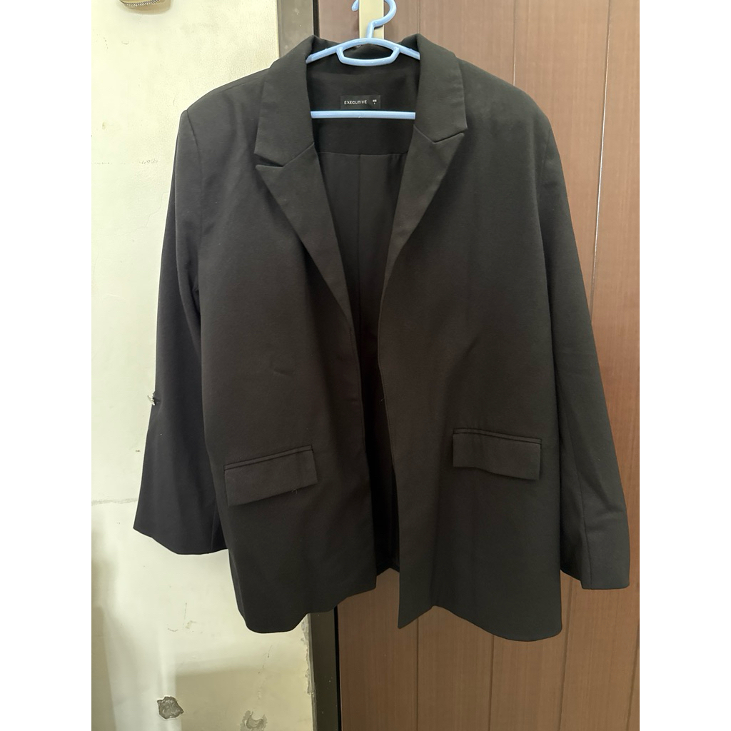 PRELOVED Blazer Wanita Merk Executive Uk. L