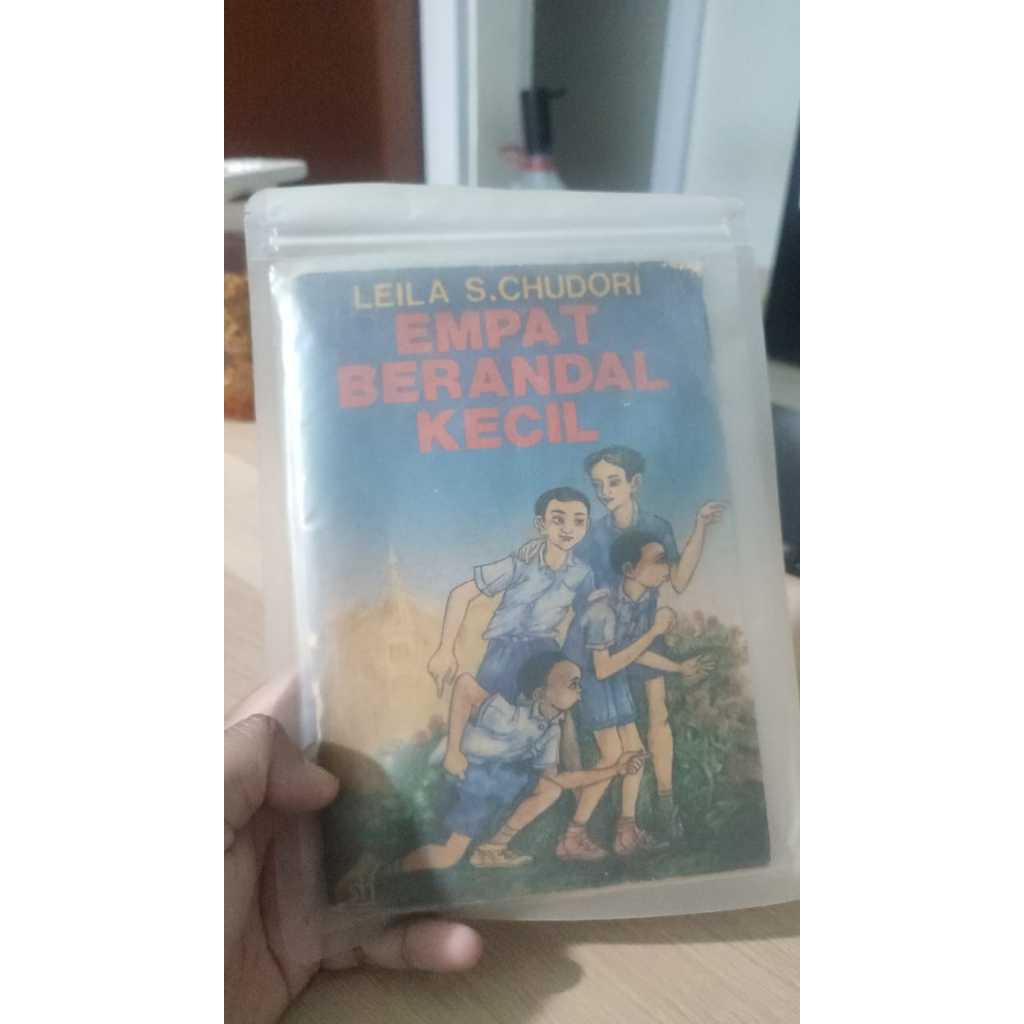 Novel Leila S Chudori - Empat Berandal Kecil