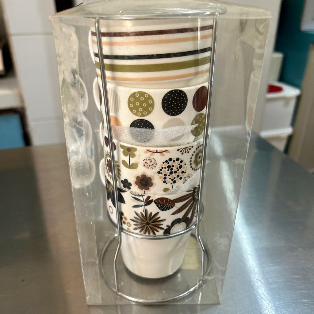 Mug Set Keramik 4 susun + Rak Stainless Ukuran Medium