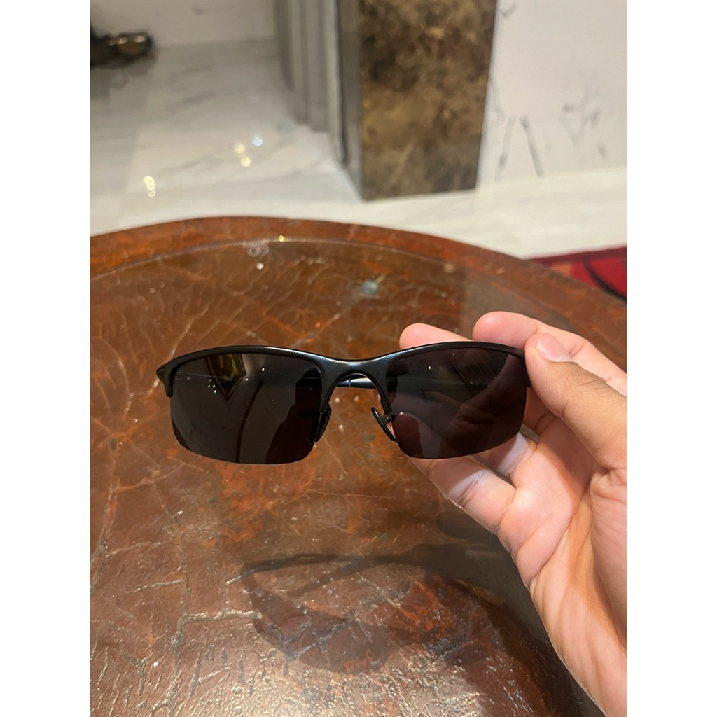 OAKLEY Kacamata Hitam Pria