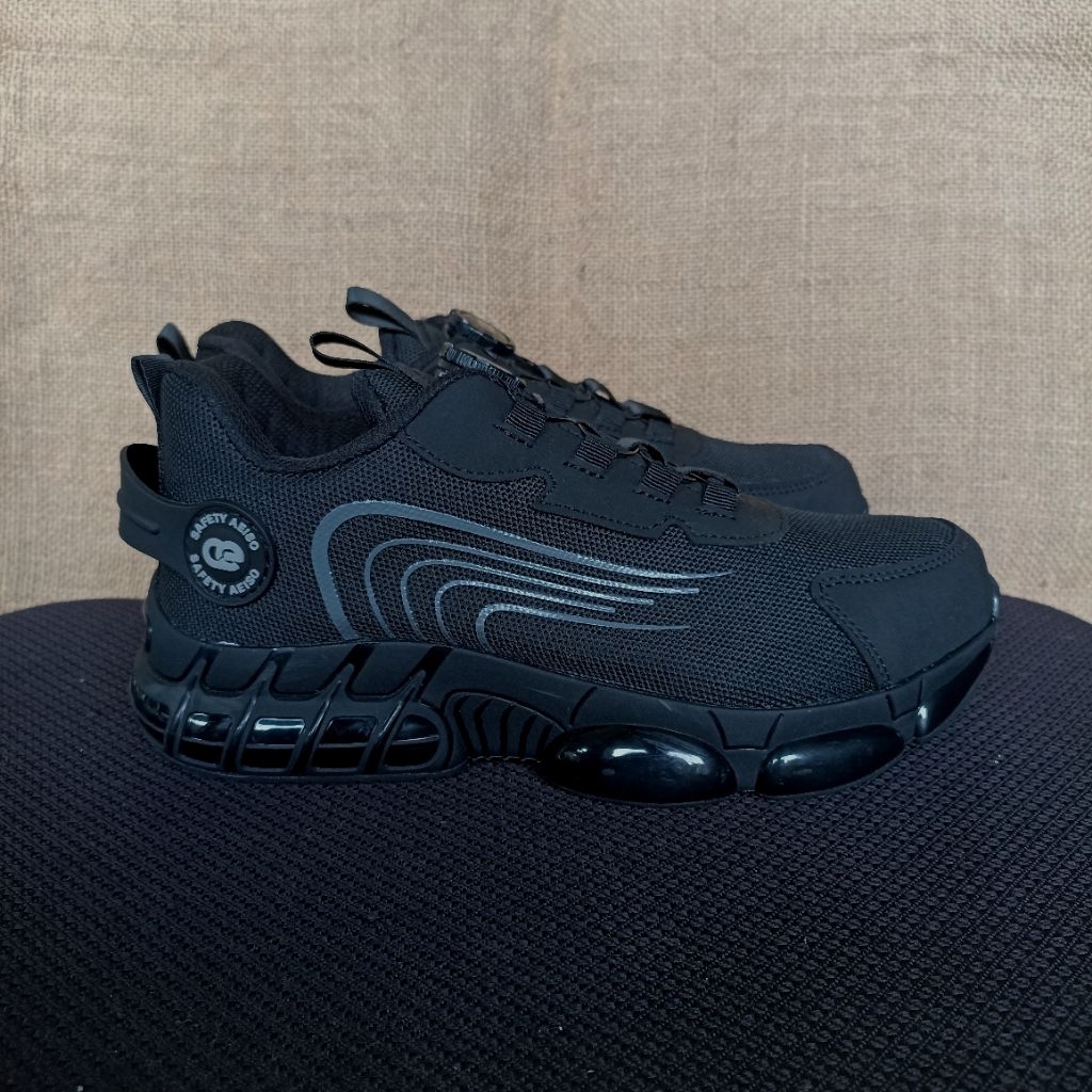 Aeiso Safety (Sepatu Safety) size 40