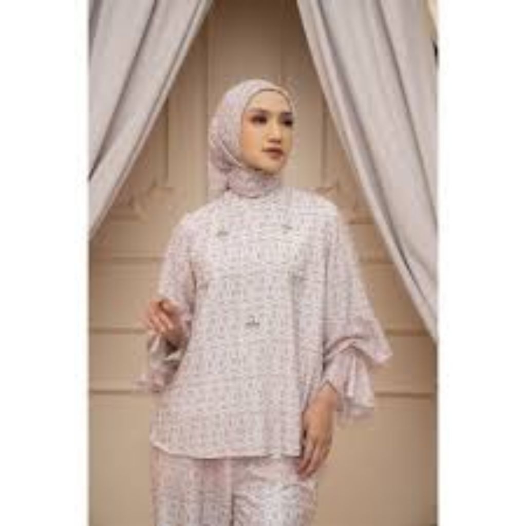 sentani blouse tifa xxxl WK new, parfum dubai BS