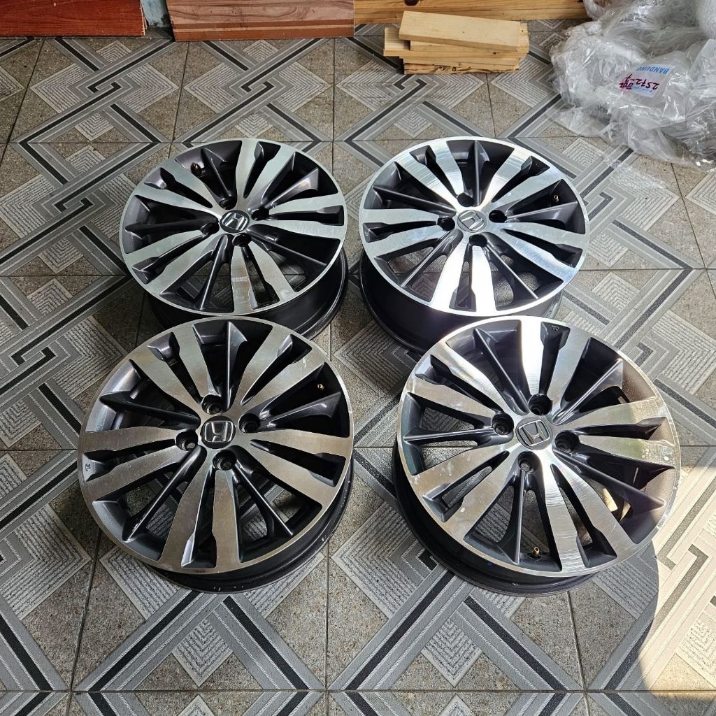 Velg Mobil Original Honda Jazz Gk5 R16