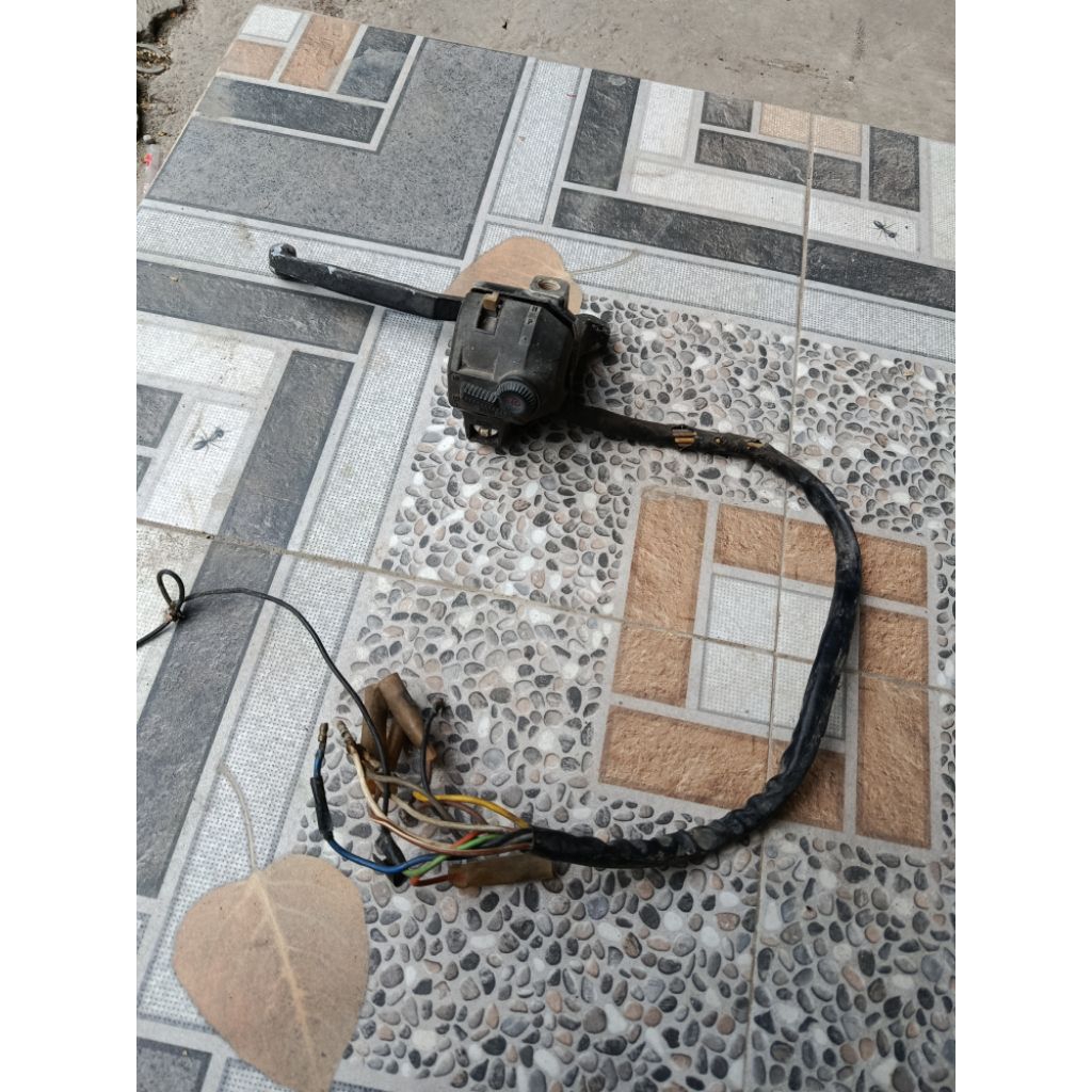 saklar holder kiri gl max gl pro original kgd