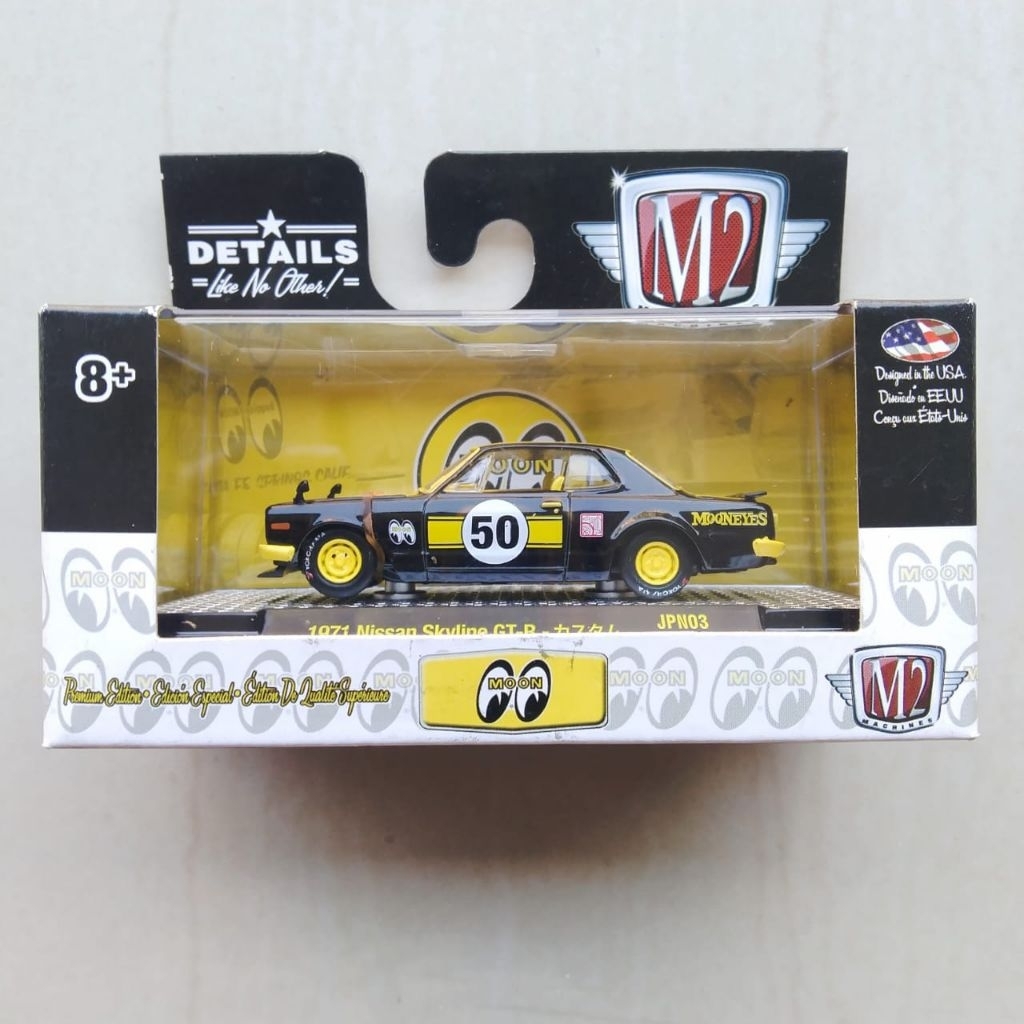 M2 Machines 1971 Nissan Skyline GTR Mooneyes Japan Chase