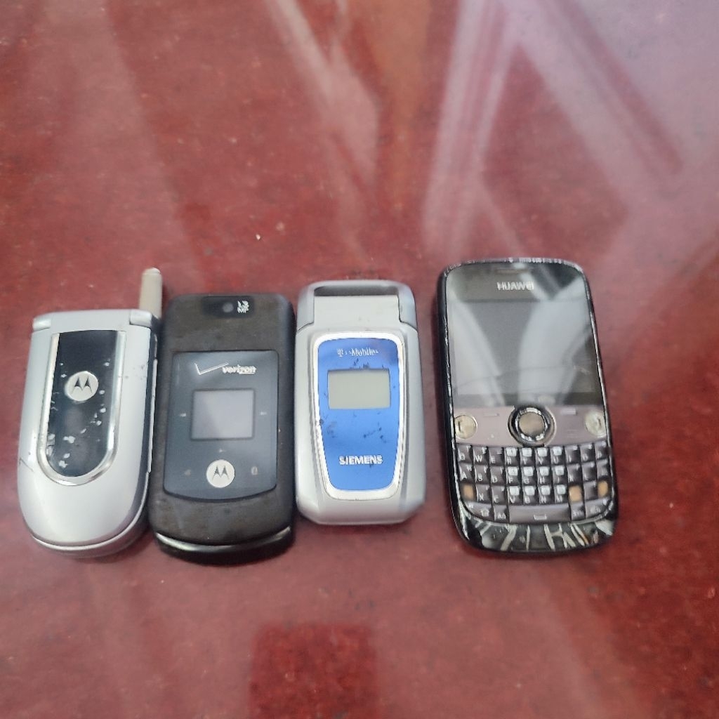 Handphone Hp Motorola Siemens Huawei keadaan hidupi untuk Jagalan/ Kanibalan