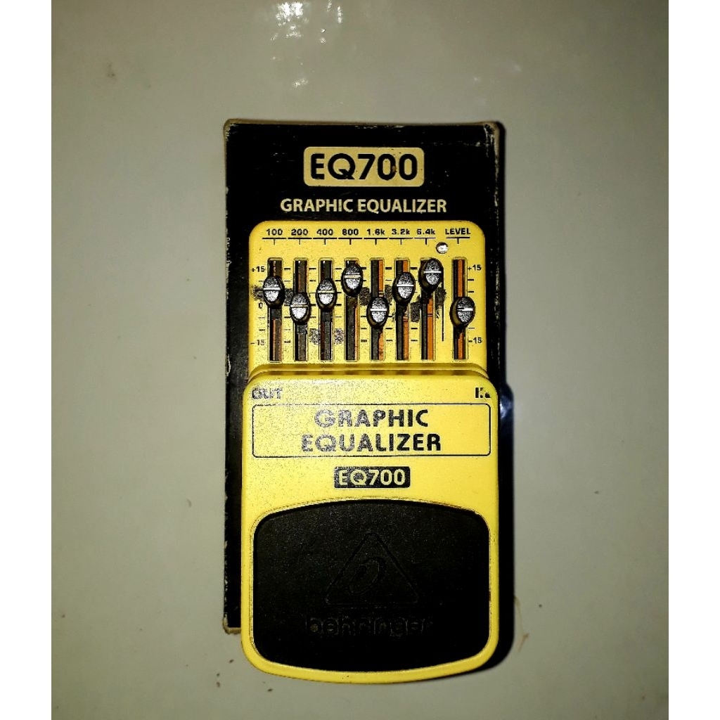 Behringer EQ700 Efek guitar equalizer