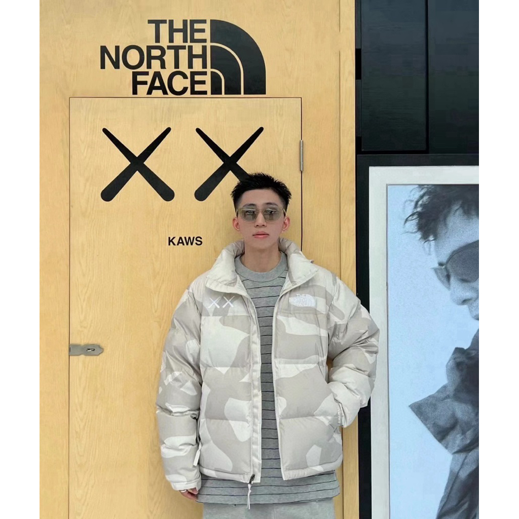 Down Jacket TNF x Kaws 1996 Nuptse White