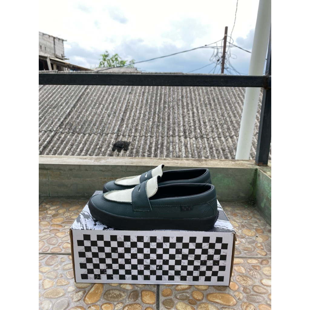 VANS SKATE LOAFER DARK FOREST