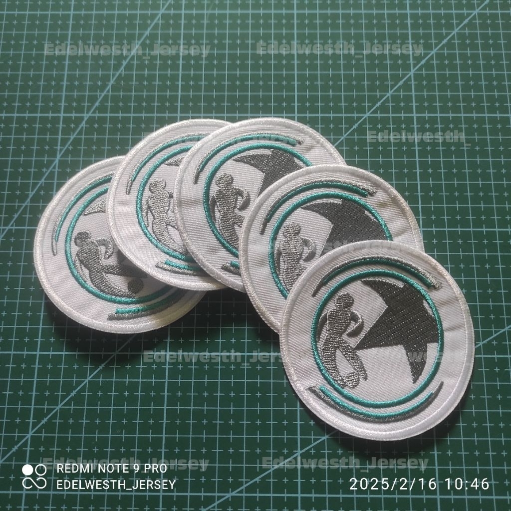 PATCH/BADGE/EMBLEM FINAL UEFA SUPER CUP 2000-2005 REMAKE Hk Woven