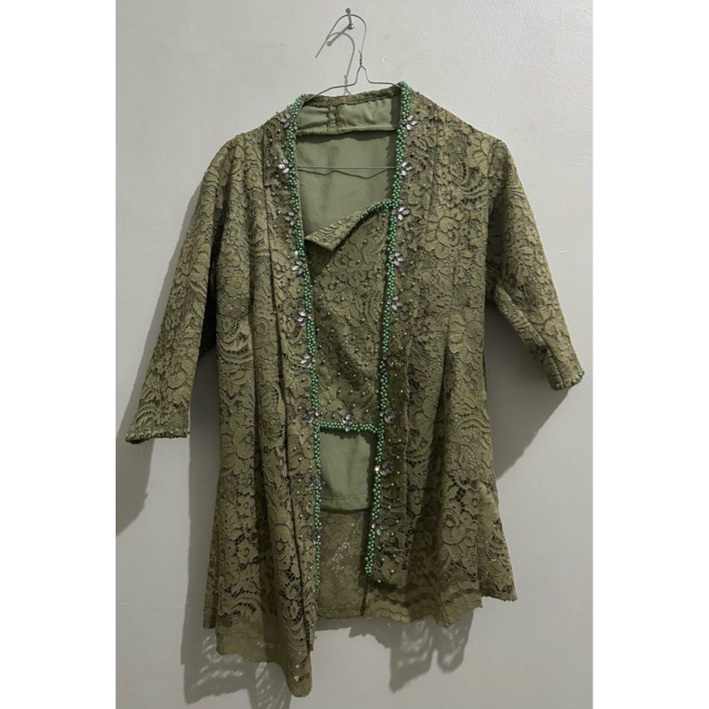Kebaya Hijau Sage