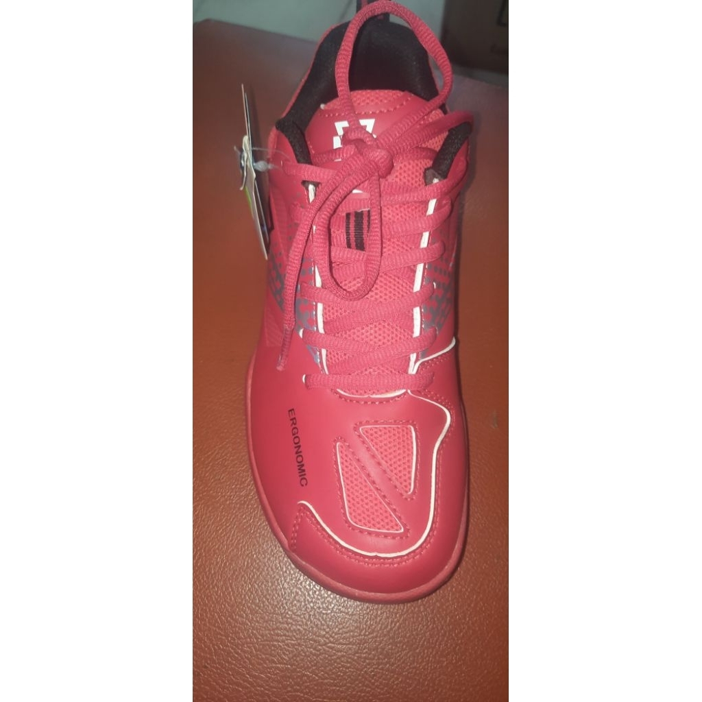 sepatu badminton Reinforce Speed