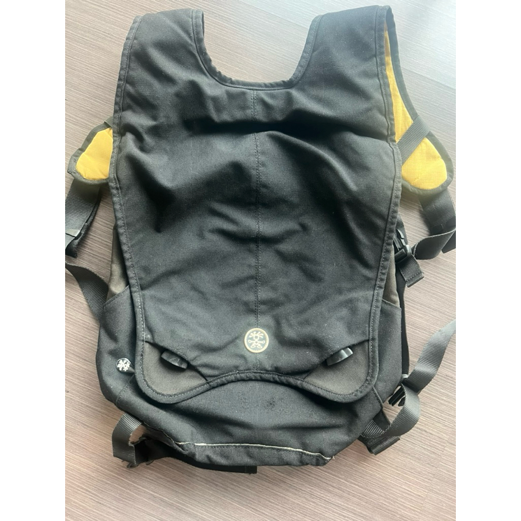 crumpler the seedy bar backpack. tas ransel laptop