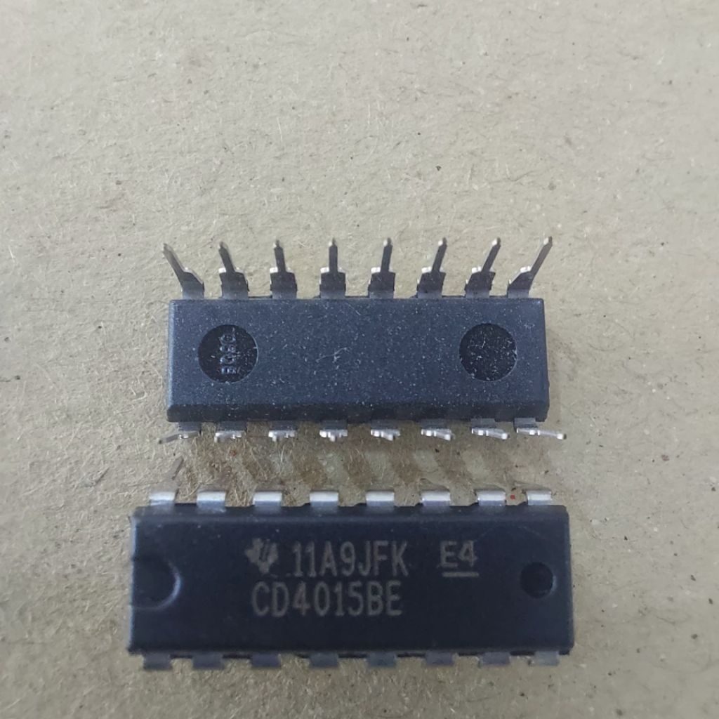 IC CD4015BE ORIGINAL