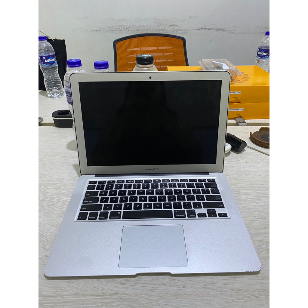 MACBOOK AIR 2017 8/258GB