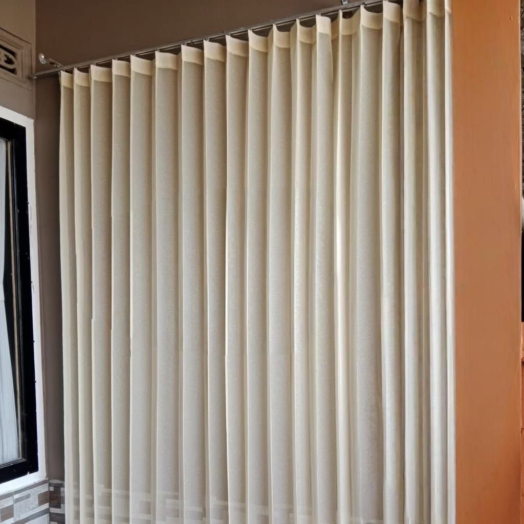 Vitras Gorden polos Vitras Gorden Gorden siang Vitras transparan motif salju