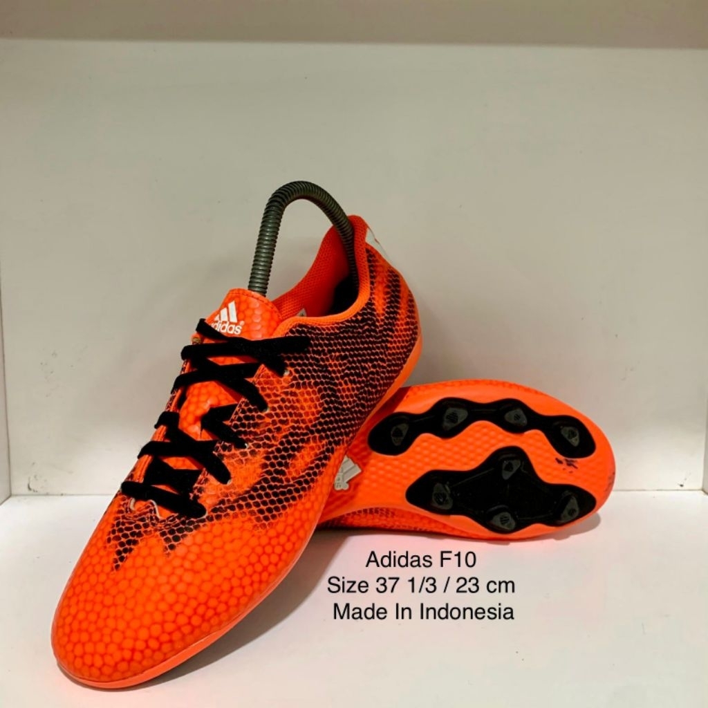Sepatu Bola Adidas F10 Preloved