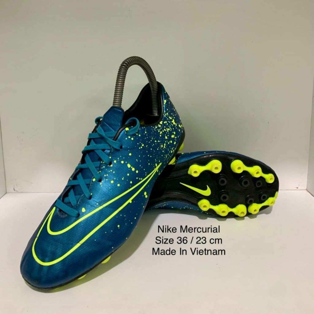 Sepatu Bola Nike Mercurial Preloved