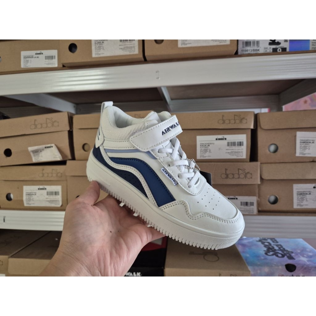 Airwalk Doodle JR White/Navy (Putih/Biru Tua) Lifestyle Sepatu Sneakers Anak Original| Boys Kids Sne