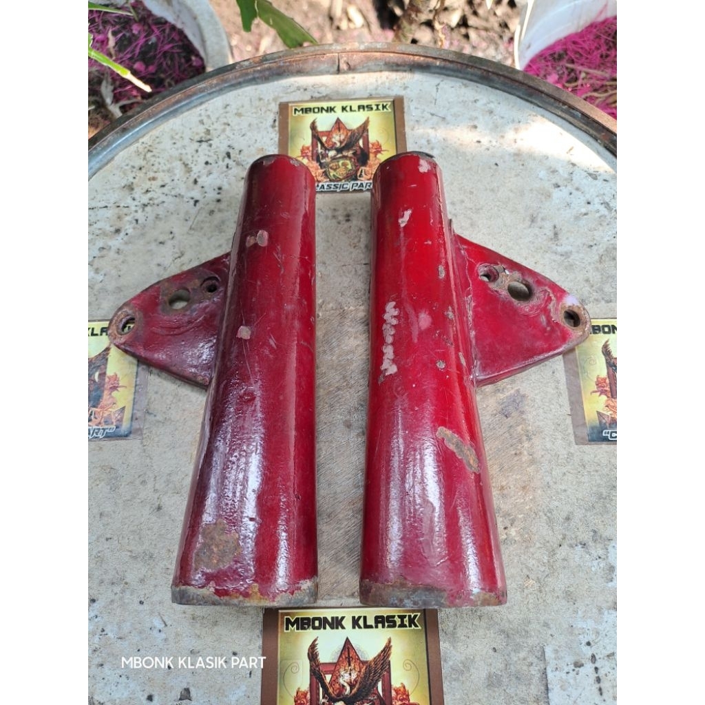 slongsong shock kupingan lampu cb100 cb125 s90 s90z ORIGINAL kupingan lampu depan cb100 cb125 s90 s9