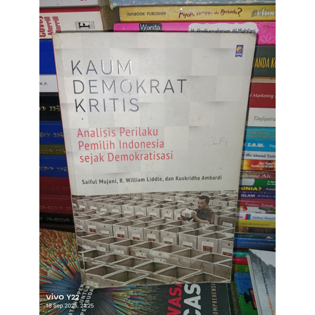Buku Bekas (Ori) KAUM DEMOKRAT KRITIS