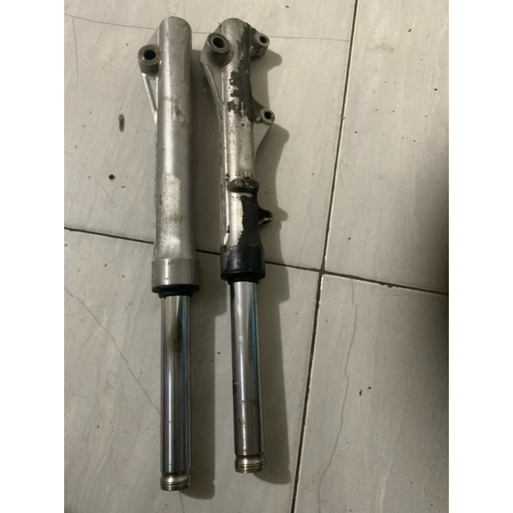 shock depan ori copotan vario Led old 125