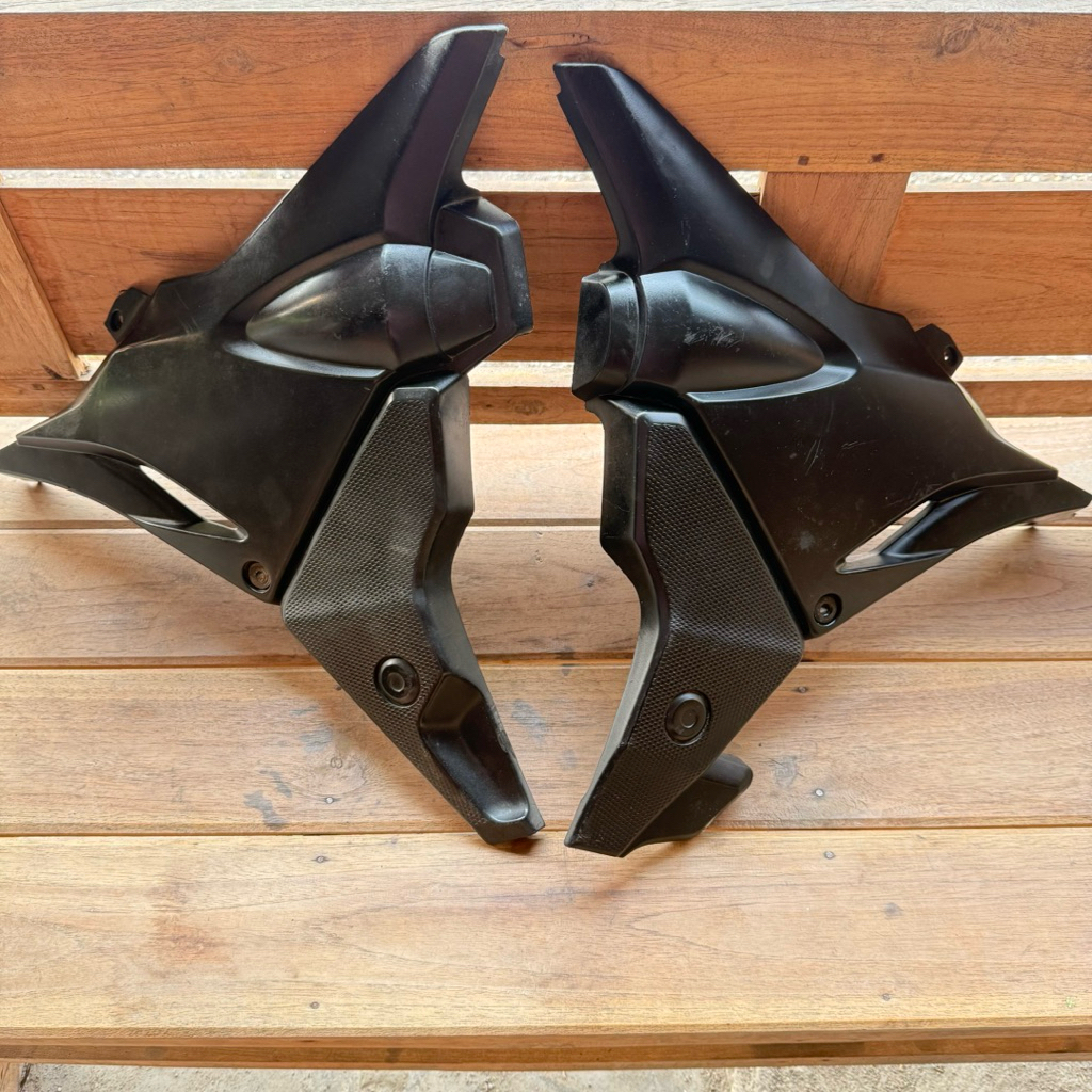 Cover box aki honda verza150 set kanan kiri original copotan motor