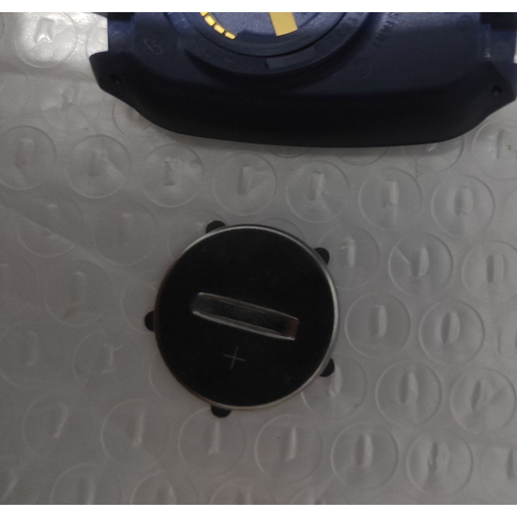 Tutup Batrai Swatch Digital Touch