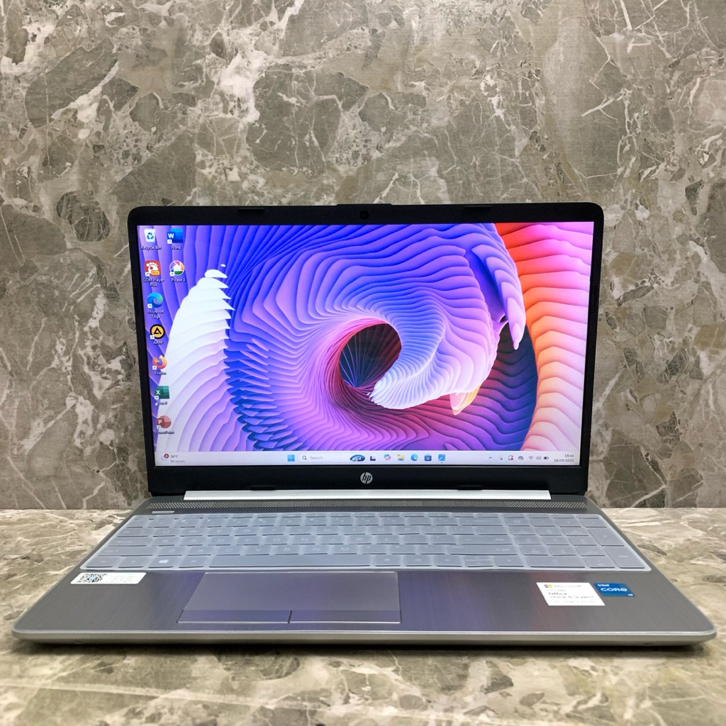 Laptop HP 15s-DU3577TU intel i3-1115G4 RAM 8 GB/SSD 512 GB intel UHD 15”FHD IPS Slim mulus no minus