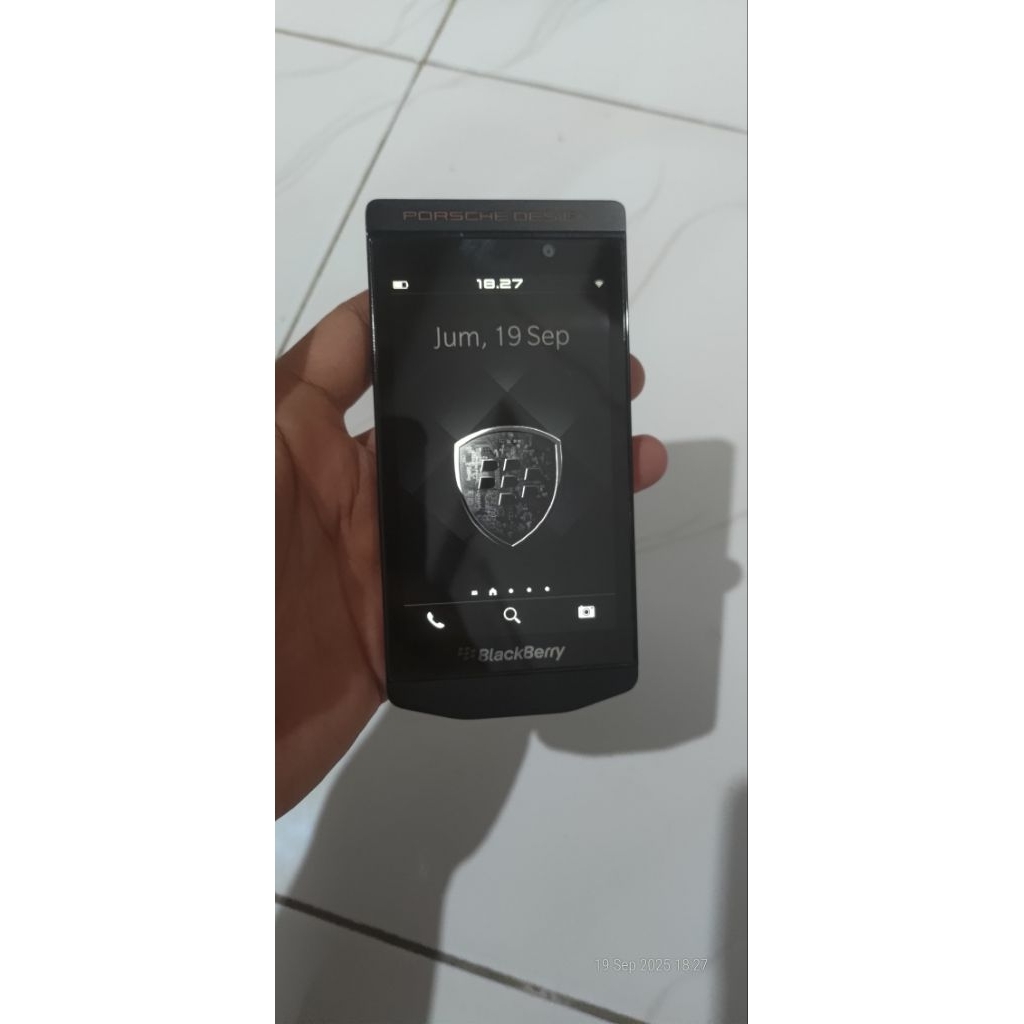 blackberry Porsche p'9982 black