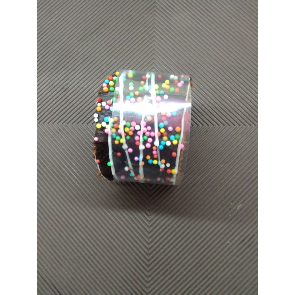 

Cake Slice Coklat roll Sprinkle Salwa Enak dan lembut