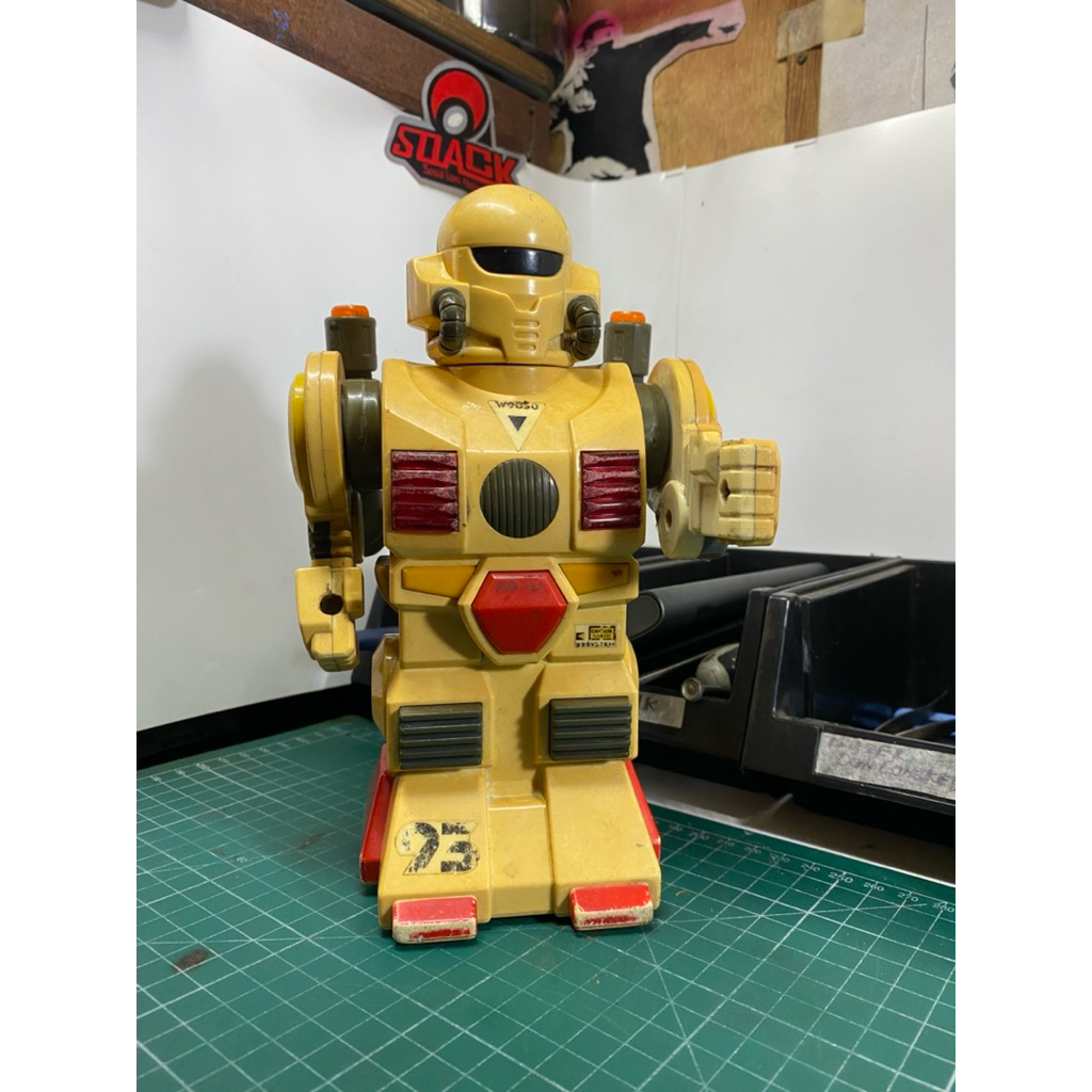 Robot Laser Robot jadul Vintage lawas Robot wiena