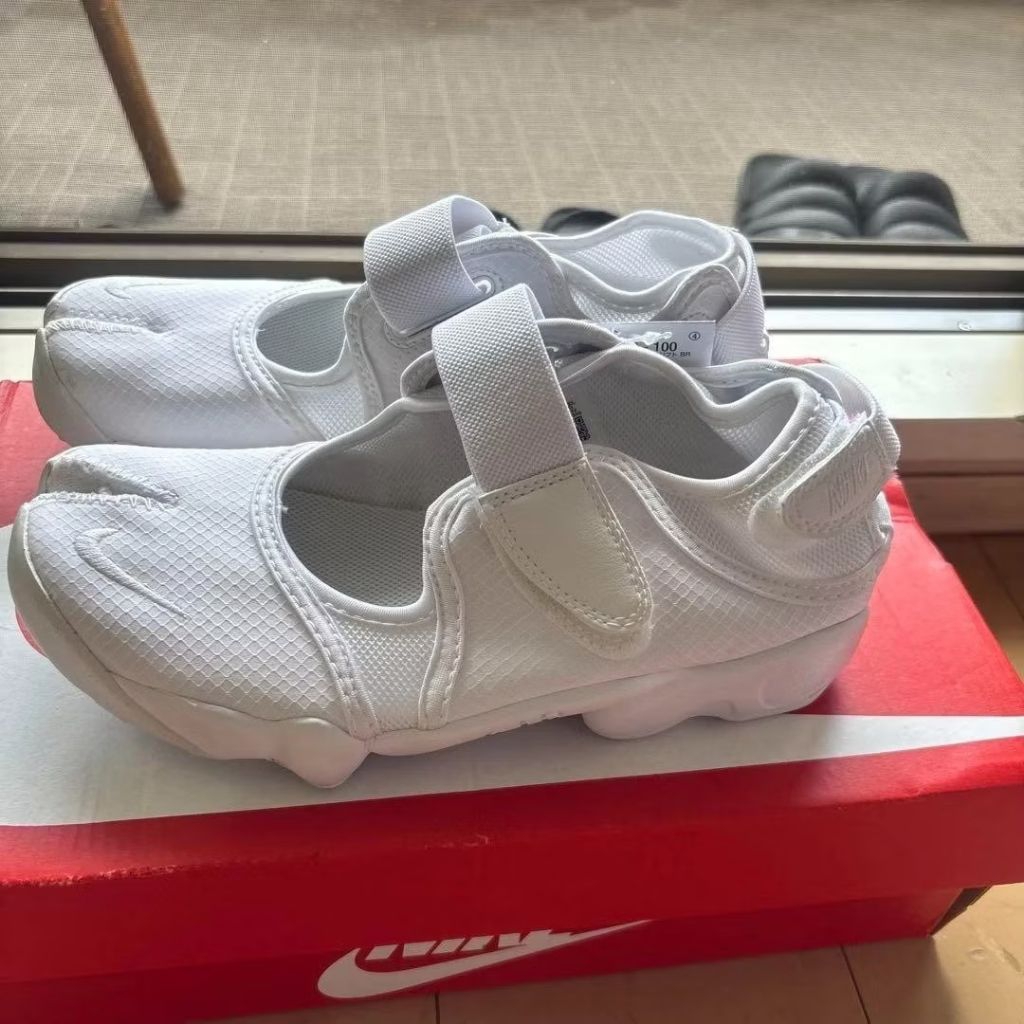 Nike Air Rift Triple White 100% Original Guarantee