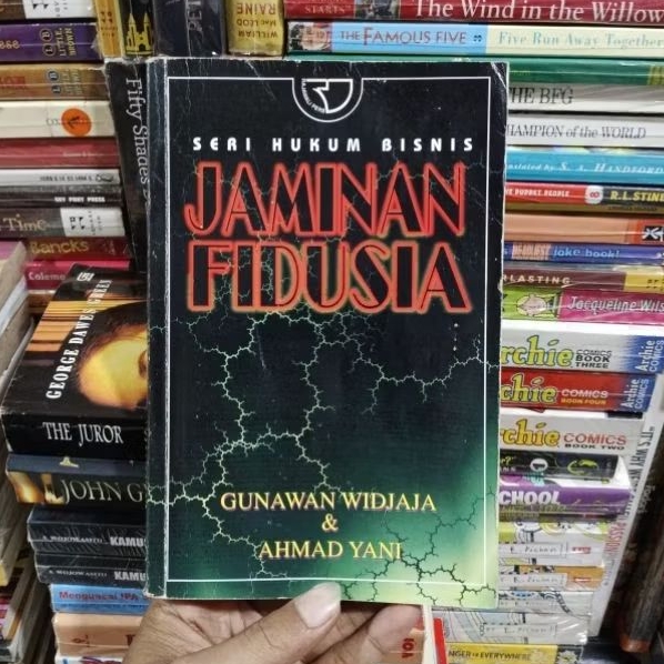Seri Hukum Bisnis Jaminan Fidusia By Gunawan Widjajaj & Ahmad Yani ORIGINAL
