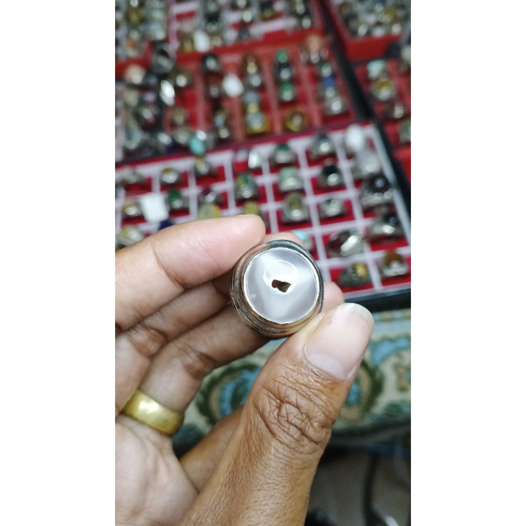 batu akik combong kantong Semar