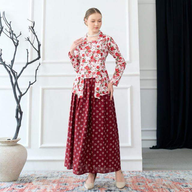 Kutubaru Bunga Merah Putih / Kebaya Kutubaru Seragaman Floral / Kebaya Kondangan Rok Angking