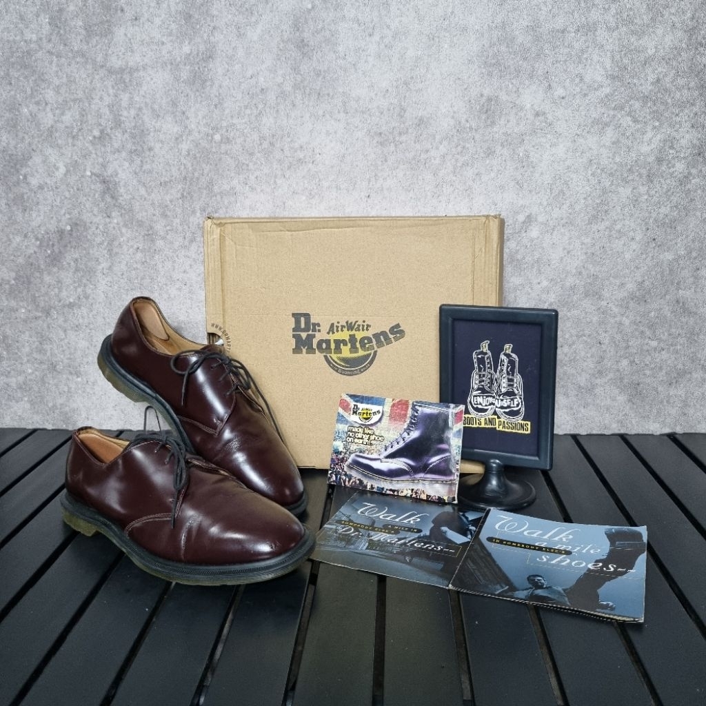Dr Martens 1461 Burgundy Vtg 8uk Made in England MIE Solovair Docmart