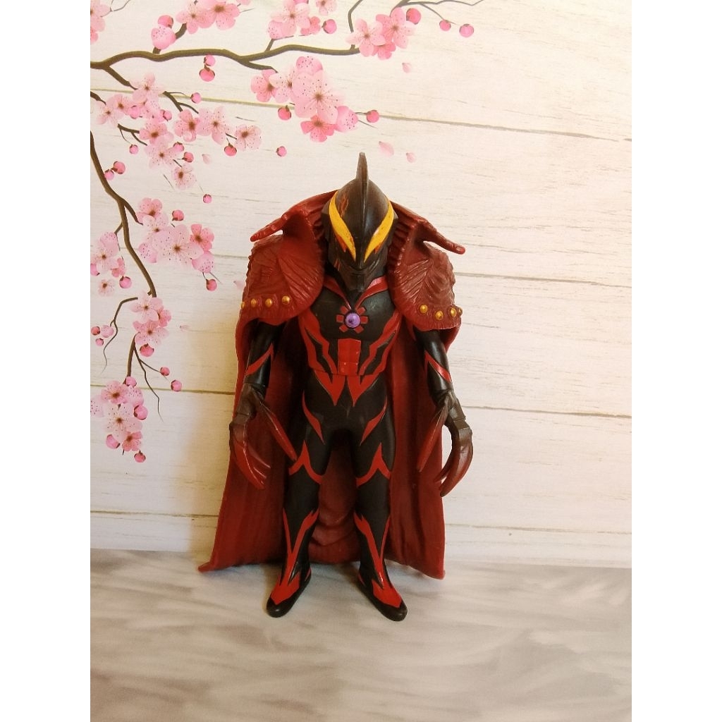 UMS EX Kaiser Belial Original Bandai 2013 | Sofubi Ultraman Belial Movie Ultraman Zero