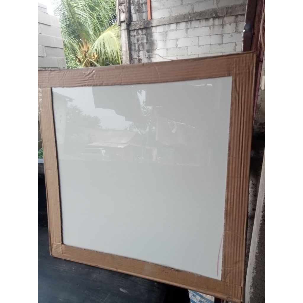 Granit Lantai 58x58 Putih Polos