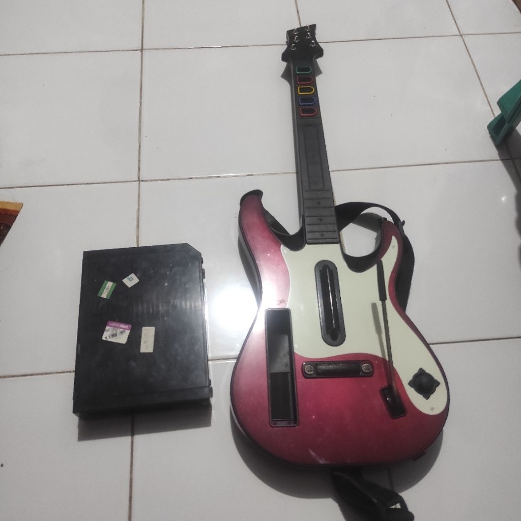 guitar Hero controler dan Wii console